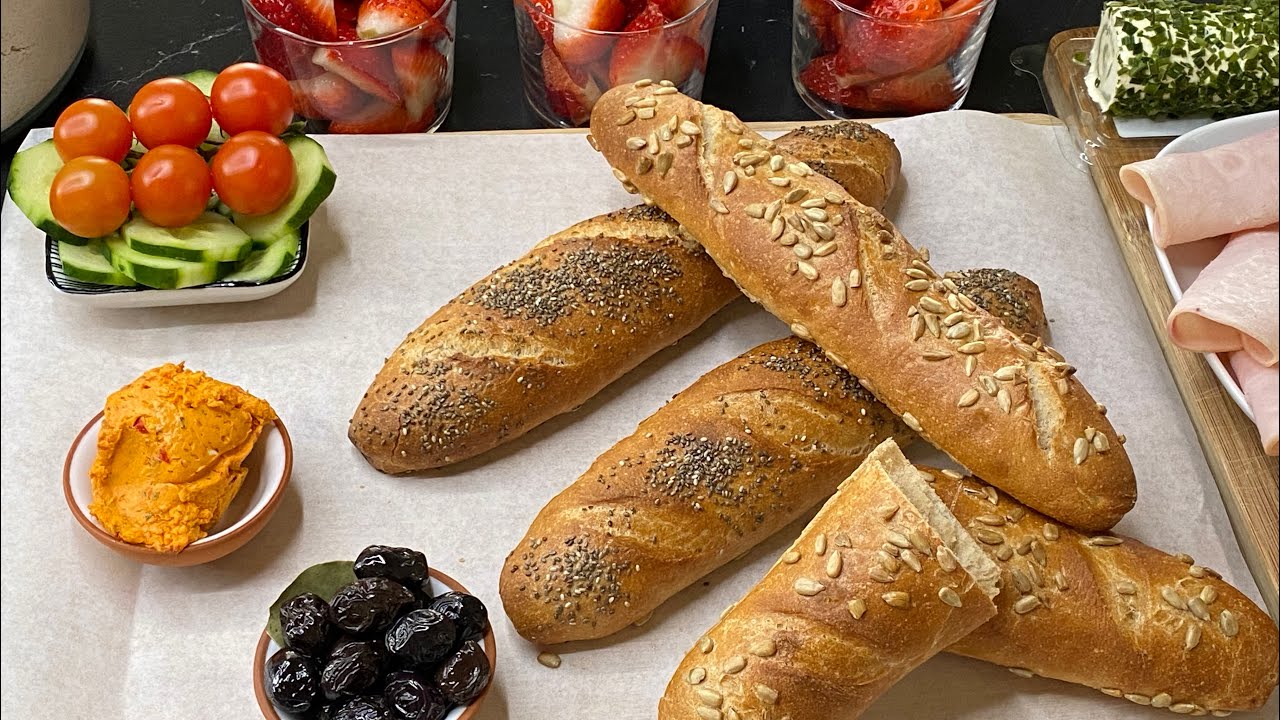 الباكيط الفرنسي أو الكومير بدقيق القمح الكامل مقرمش بأسهل واسرع طريقة للفطور والنتيجة روووعة 👌