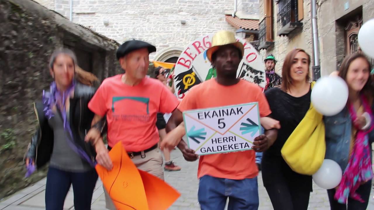 Lipdub Bergara - Ekainak 5 herri galdeketa - Gure Esku Dago