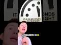 El RELOJ del FIN DEL MUNDO AVANZÓ!🕣😱🌚💀#short #sabiasque #curiosidades #reloj #noticias #casos thumbnail