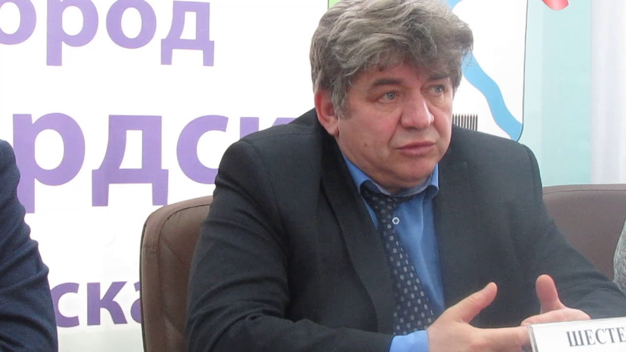Мэр адам вест