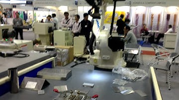 Robot hàn, Robot gắp, Robot sơn ....Cty TNHH DV TM Quốc Tế Việt Mỹ