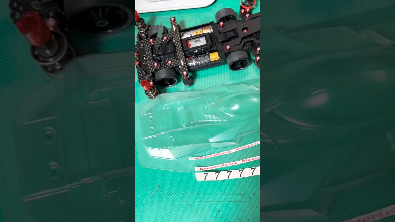 あとはボディカウル塗装と取付けです。🇸🇬 #niwatoriracing #mini4wdsingapore #mini4wdcustom #ミニ四駆 #tamiya