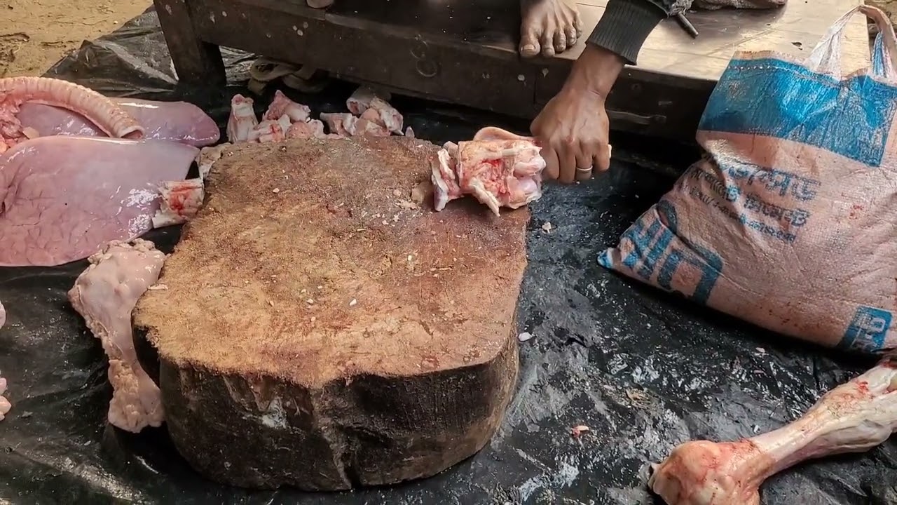 Amazing Cow Meat🥩And Paya🍖👌Cutting Videos Holidhani Bazar Jhenaidha 