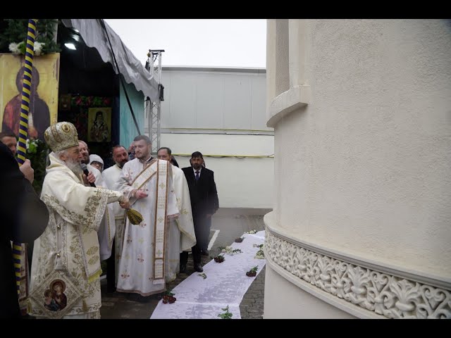 Sfinţirea bisericii „Sfântul Cuvios Dimitrie cel Nou“ din cartierul Lacu Dulce din Brăila
