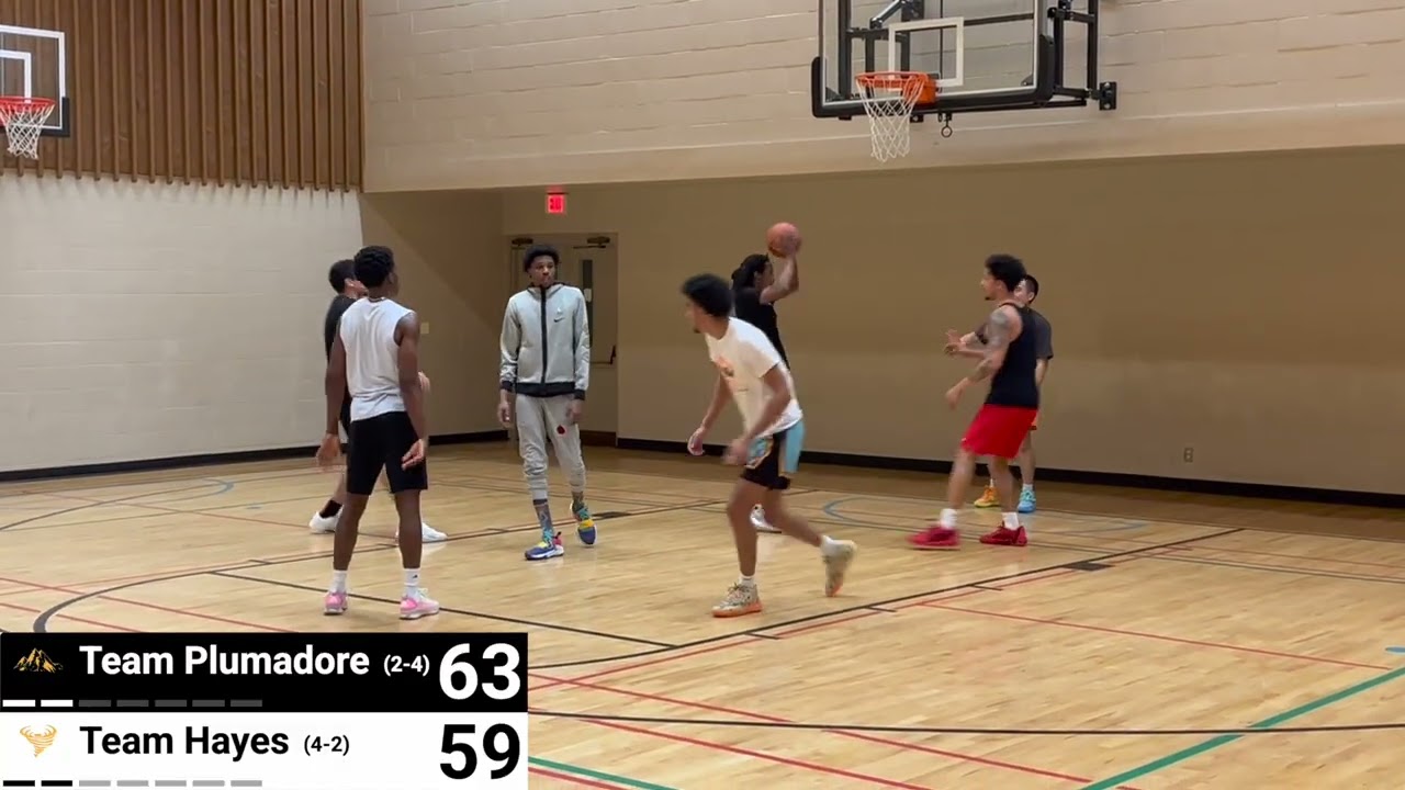 The CRAZIEST 3pt shootout broke out in the 3rd quarter... (5V5 Basketball)
