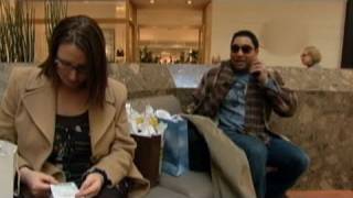 Avoid Pickpockets and Muggers When Shopping