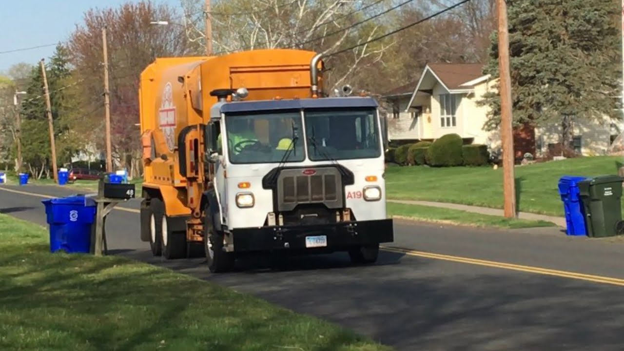 Peterbilt 520 Labire Automizer On Garbage A19 - YouTube
