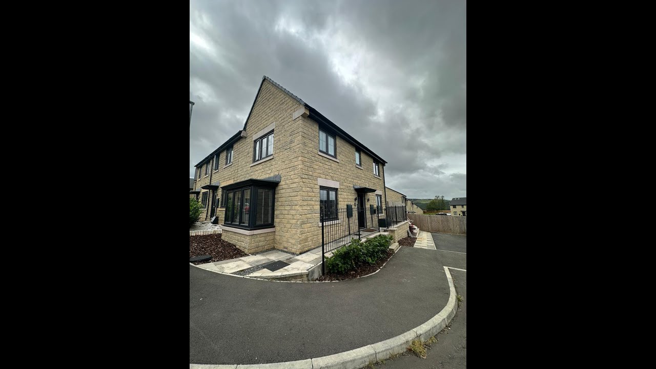 10 Founders Close, Cliviger House Tour