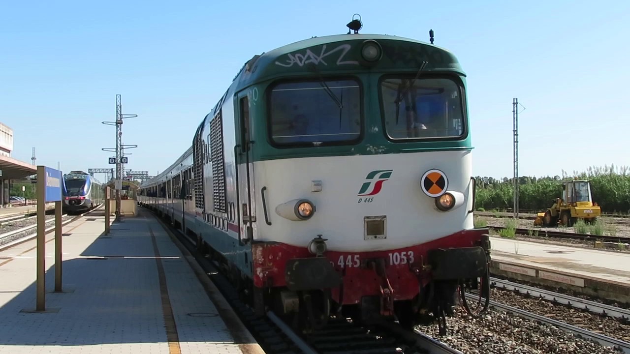 Italy/Sardinia: A Class D445 diesel locomotive leaves Decimomannu on passenger service to San Gavino