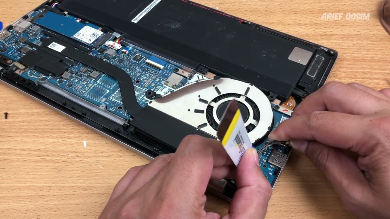 Kühler ASUS Zenbook UX333 UX333F UX333FN UX333FA U3300F Fan 4 Pin CPU