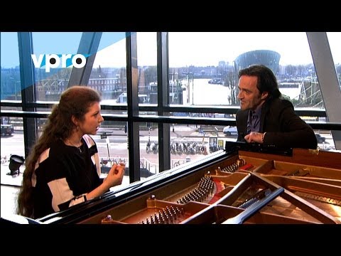 Sofja Gülbadamova - Interview (Live @ Bimhuis Amsterdam)