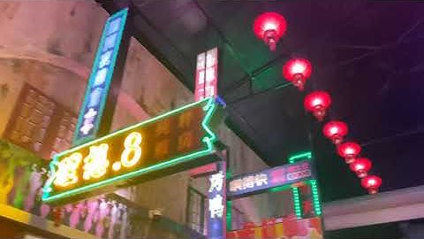 hẻm phố Hồng Kông đan phượng