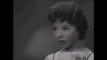 Brenda Lee   Rockin' Around the Christmas Tree 1958 (Bailando Rock Alrededor del Árbol de Navidad)