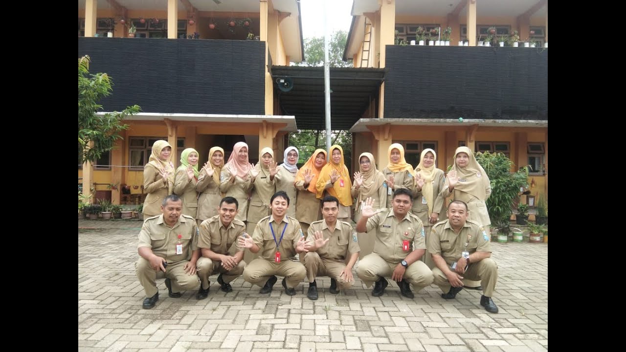 Perkenalan Pendidik dan Tenaga Kependidikan SD Negeri 2 Purbalingga Lor Tahun Pelajaran 2021/2022