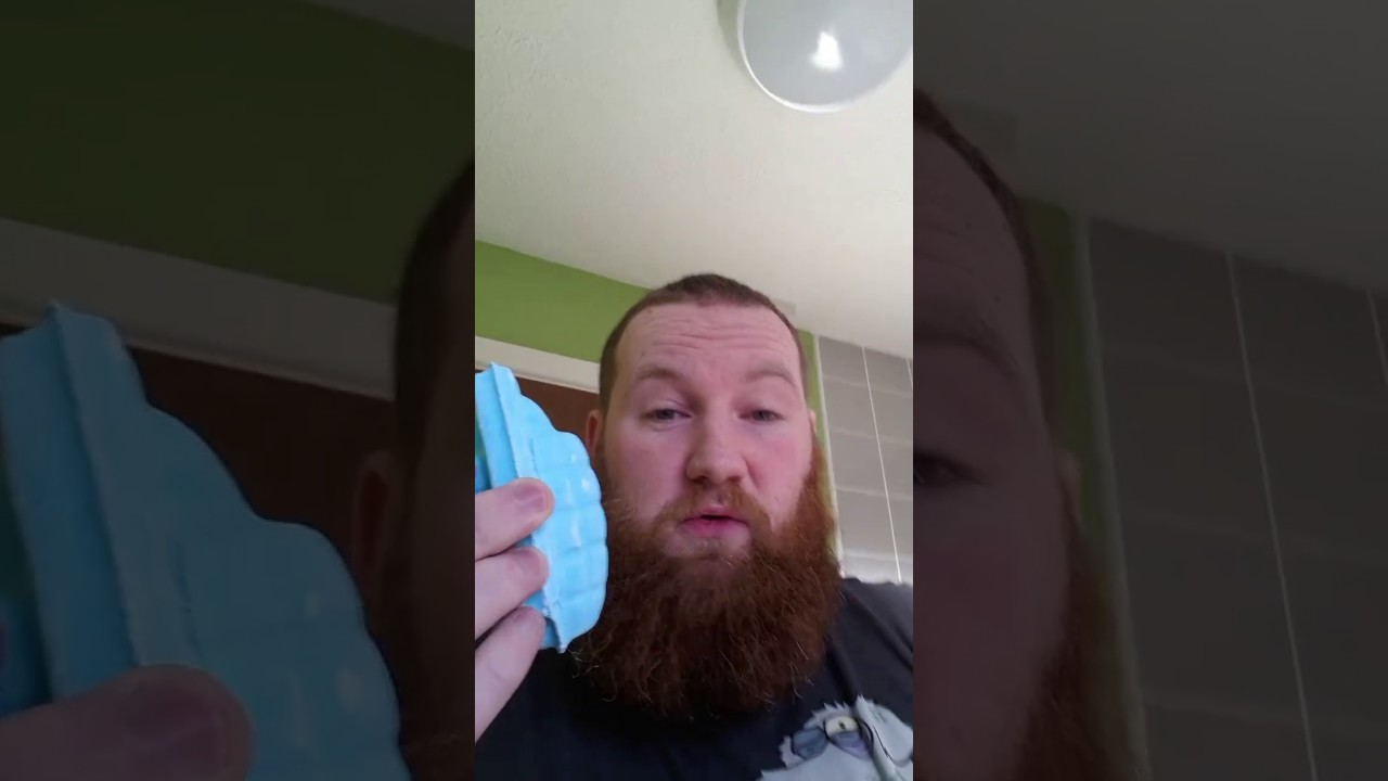 MAN BOMB! A Bath Bomb Review!
