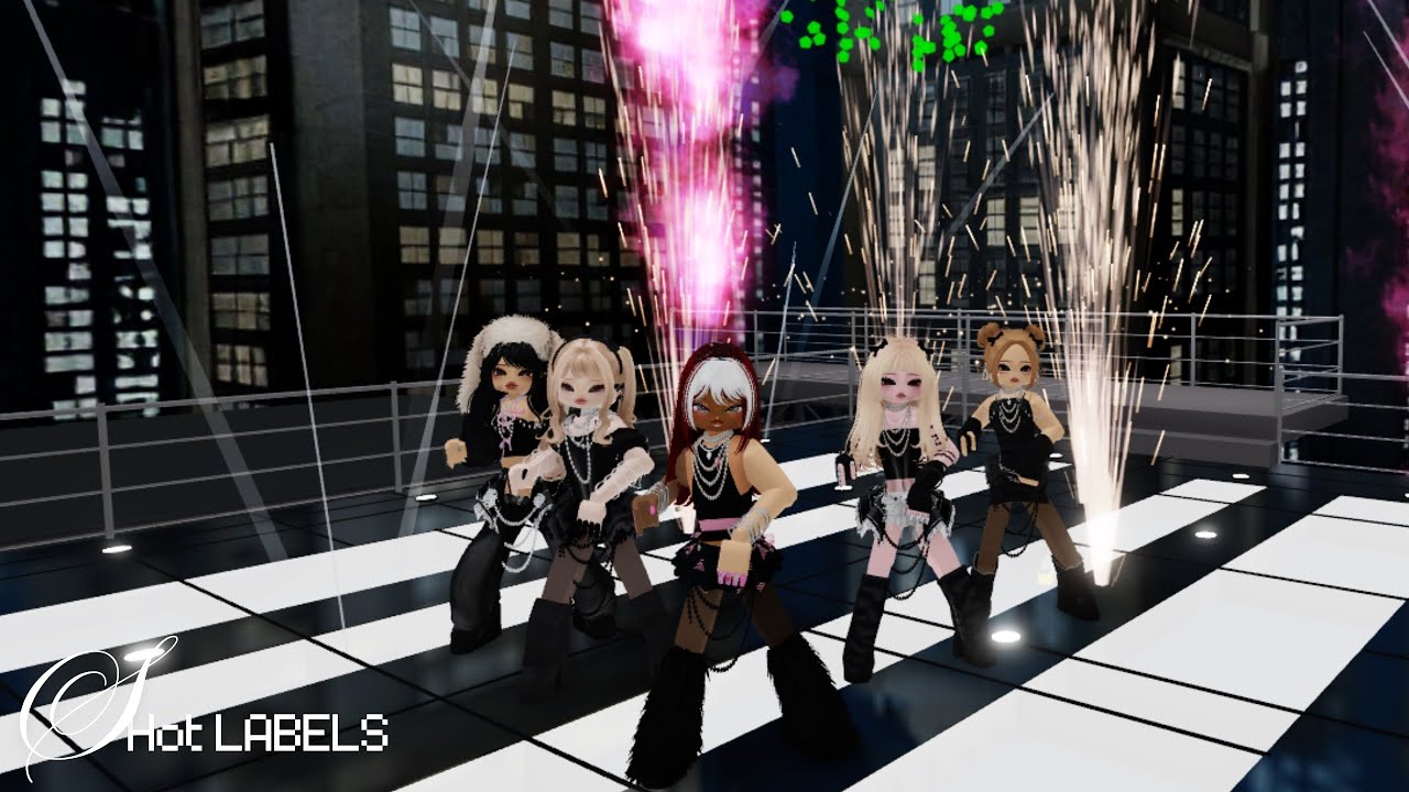 LUNIA - 'XOXZ' M/V | ROBLOX KPOP 4k