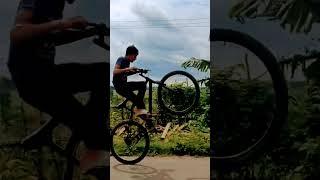 Cycle Stant Wliee Rajin Rider Video