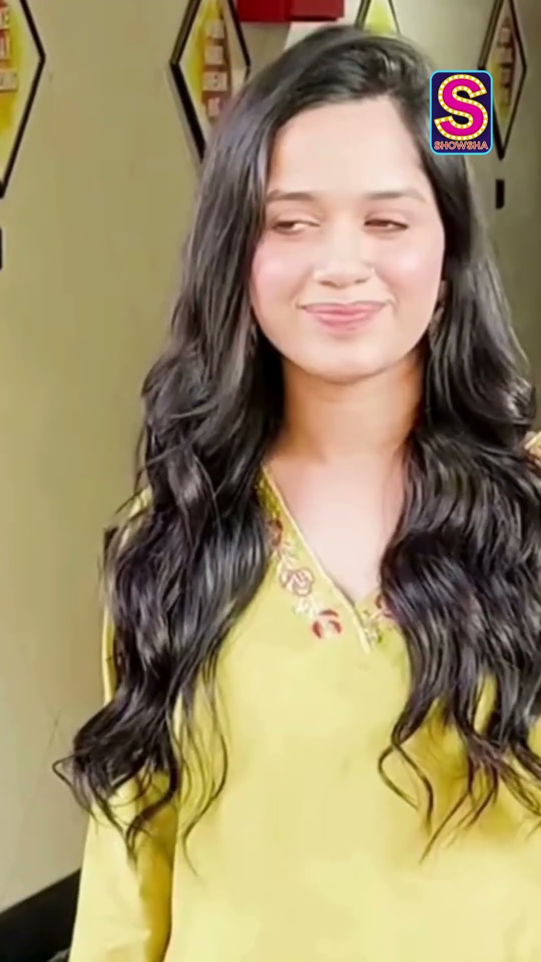 Jannat Zubair Opts For Traditional And Classic Ootd For Her Day Out In The City! | N18S #shorts