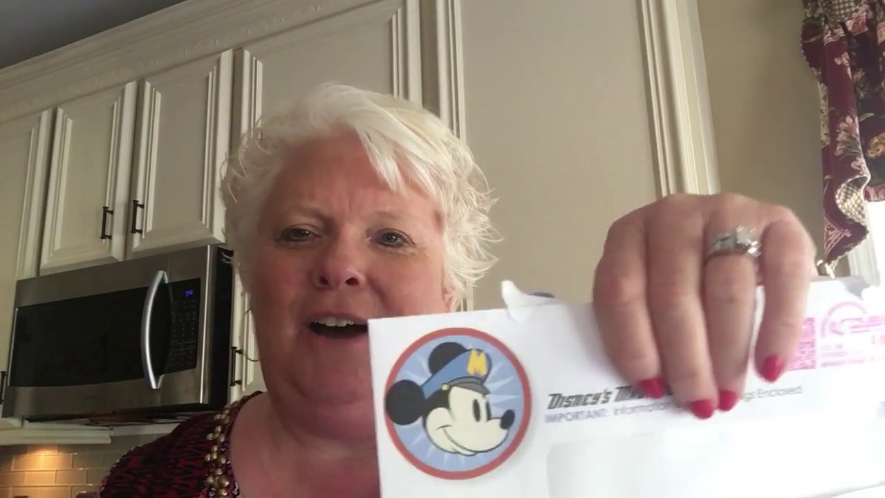 Disney World Vacation Planning!! Magical Express Luggage Tags and Final