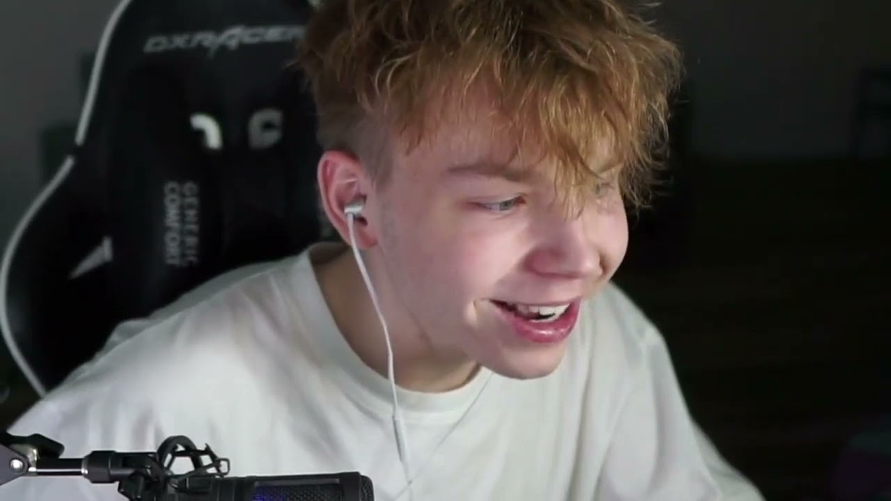 Новая подружка Strogo 😉  Strogo   Я тебя люблю