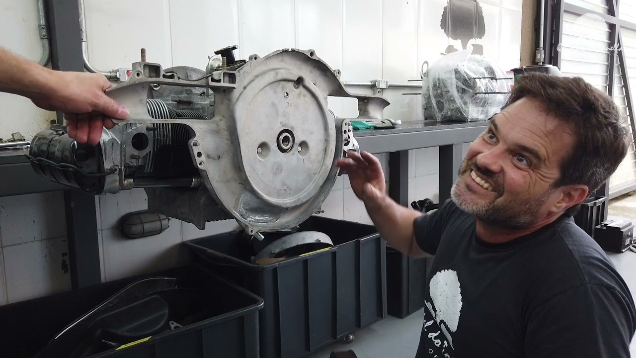 Tonella - Montagem do sistema de refrigeração do motor plano