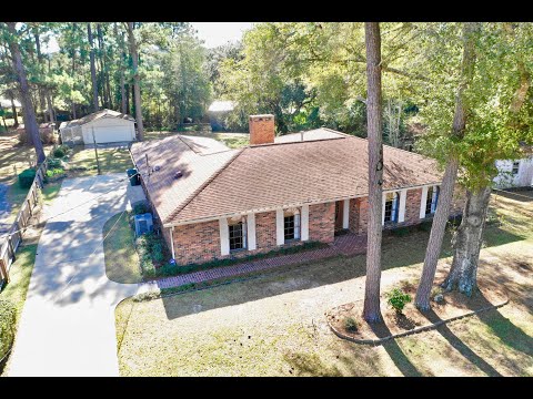 1006 Whispering Pines Road, Daphne, AL home video tour
