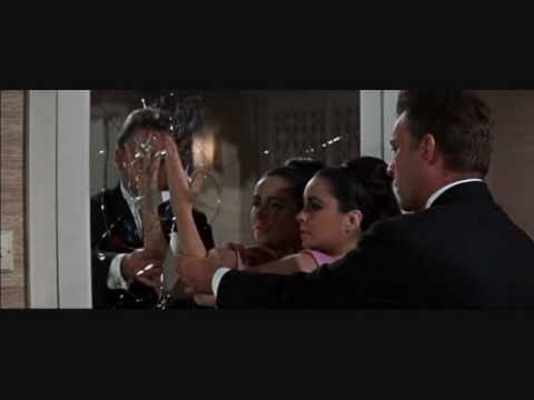 "Let me go!" mirror accident - Elizabeth Taylor & Richard Burton - The V.I.P.s