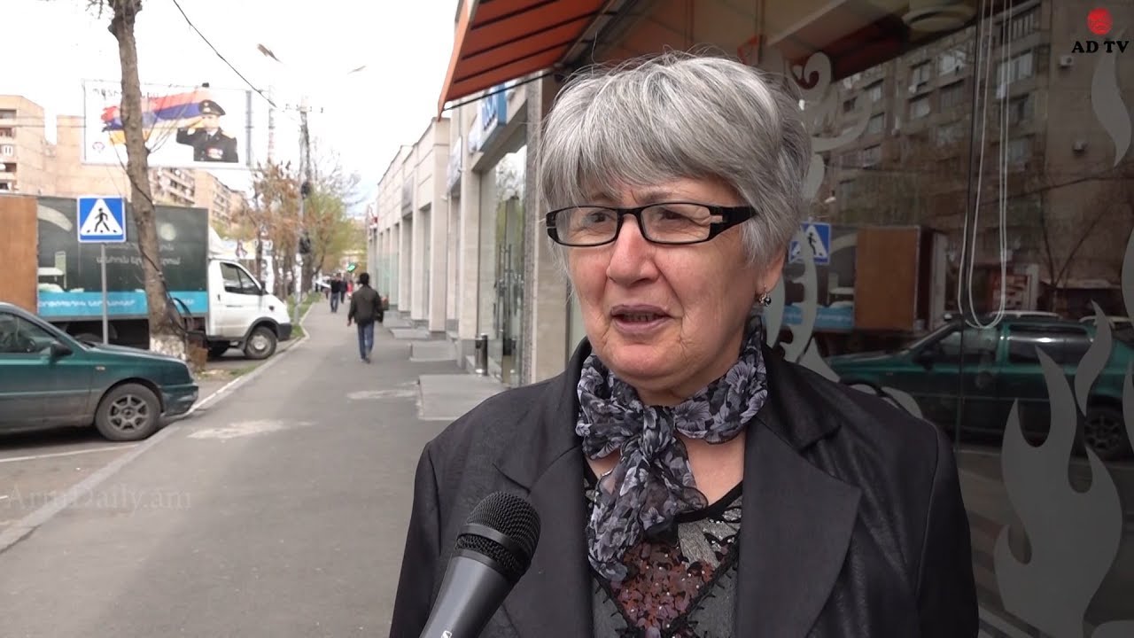 newspaper mockup Նշելու ենք ընտանիքով, եթե միտինգ լինի, կմասնակցենք․ քաղաքացիները «քաղաքացու օրվա» մասին