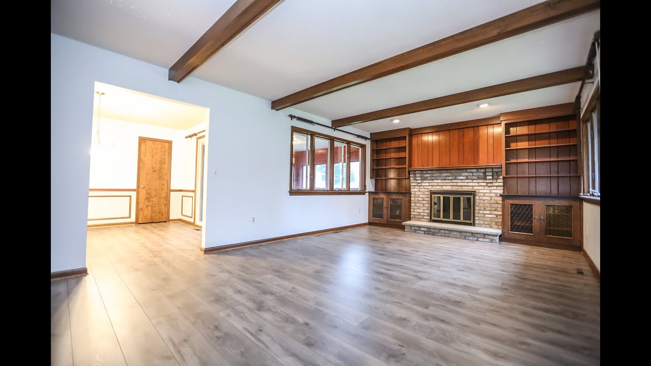 10 Cross Creek Lane, Rochester, NY presented by Bayer Video Tours YouTube