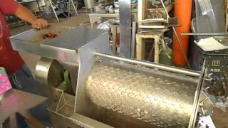 Fruit Pulper Machine. Grapes