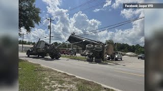 Crews work to clear overturned 18-wheeler trailer in Jasper County