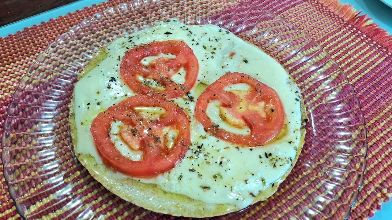 Pizza de Aveia Saudável na Frigideira: Fácil, Rápida e Deliciosa! 🍕