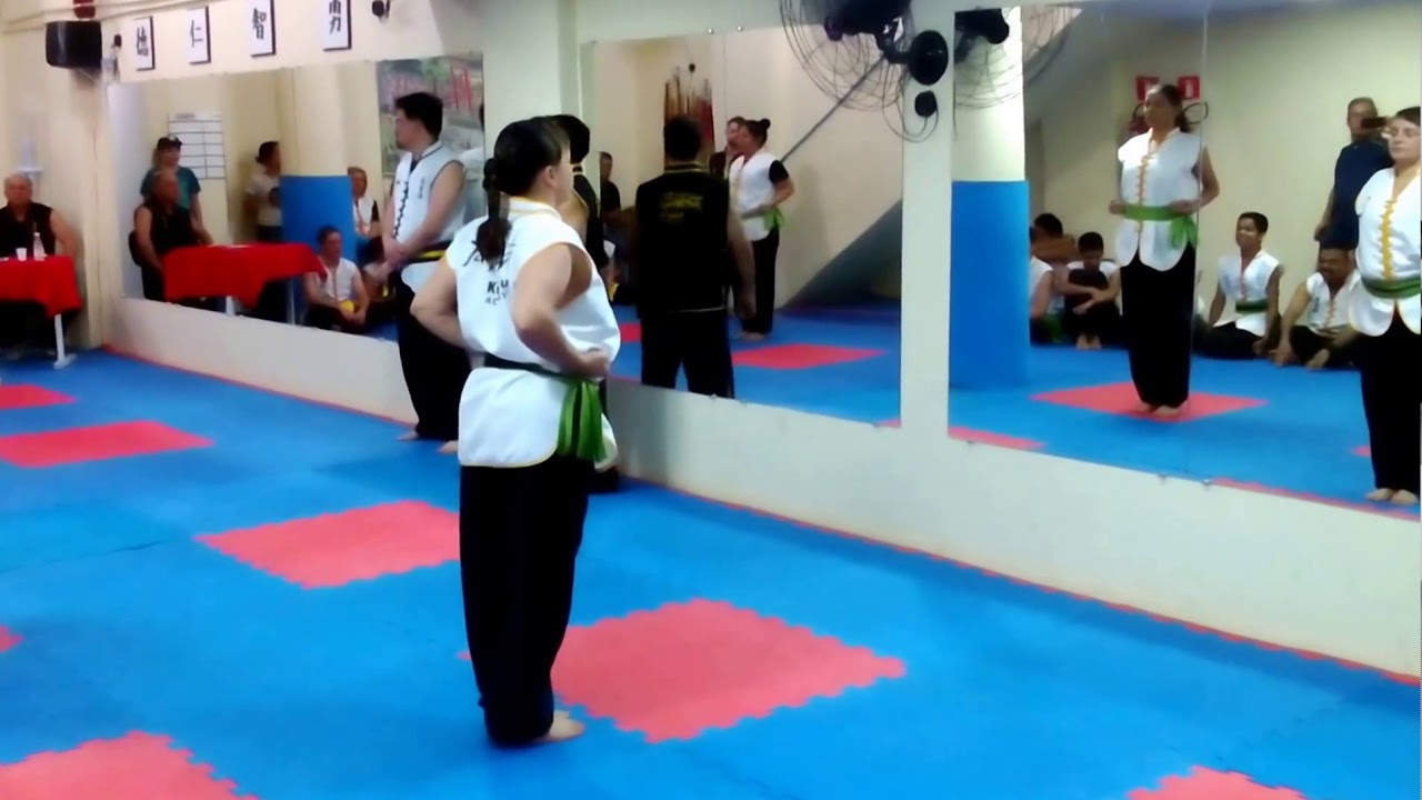 Forma Sup Gi Kuen,primera forma kung fu choy lee fut