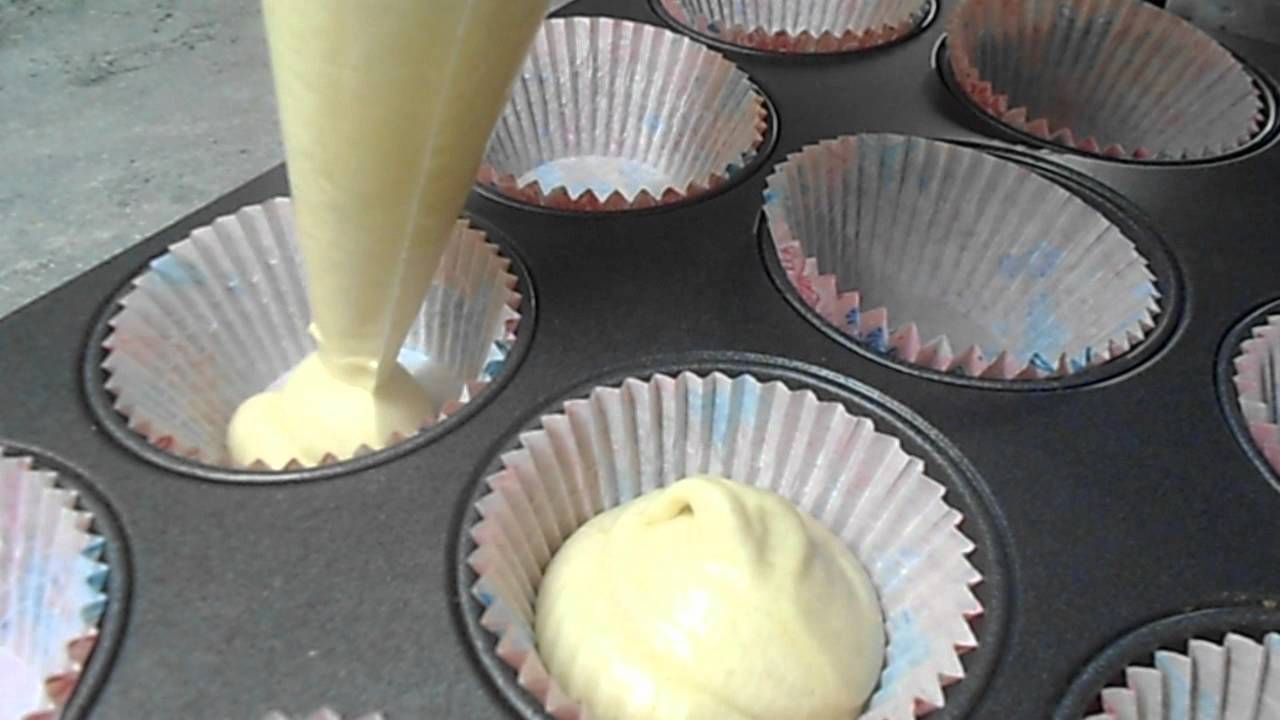 flat top cupcakes 001.AVI YouTube