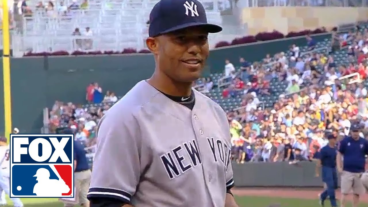 Mariano Rivera Given Rocking Chair Made Of Bats Youtube