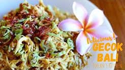 Cara Membuat Gecok Khas Bali | Kelapa dan Ayam Suwir Bumbu Kalas) | Toelan's Kitchen - Durasi: 9.53. 