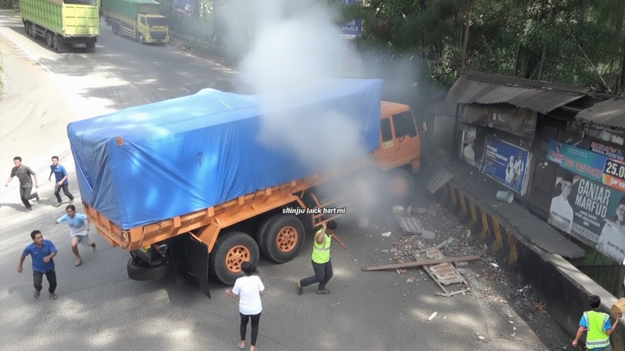 Ngeri‼️Sopir Auto Pucat.., Menit Menit M3ng3rikan Di Depan Mata Di Tanjakan Extrime Sitinjau Lauik