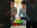 ELE DESTRUIU SUA COZINHA POR CONTA DE UMA MOSTARDA! #curiosidades #shorts