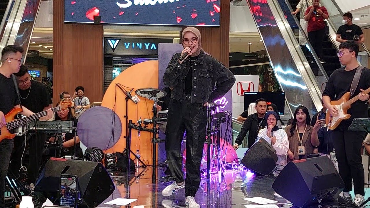 SALMA SALSABIL live at Hublife Jakarta , 18 juli 2023