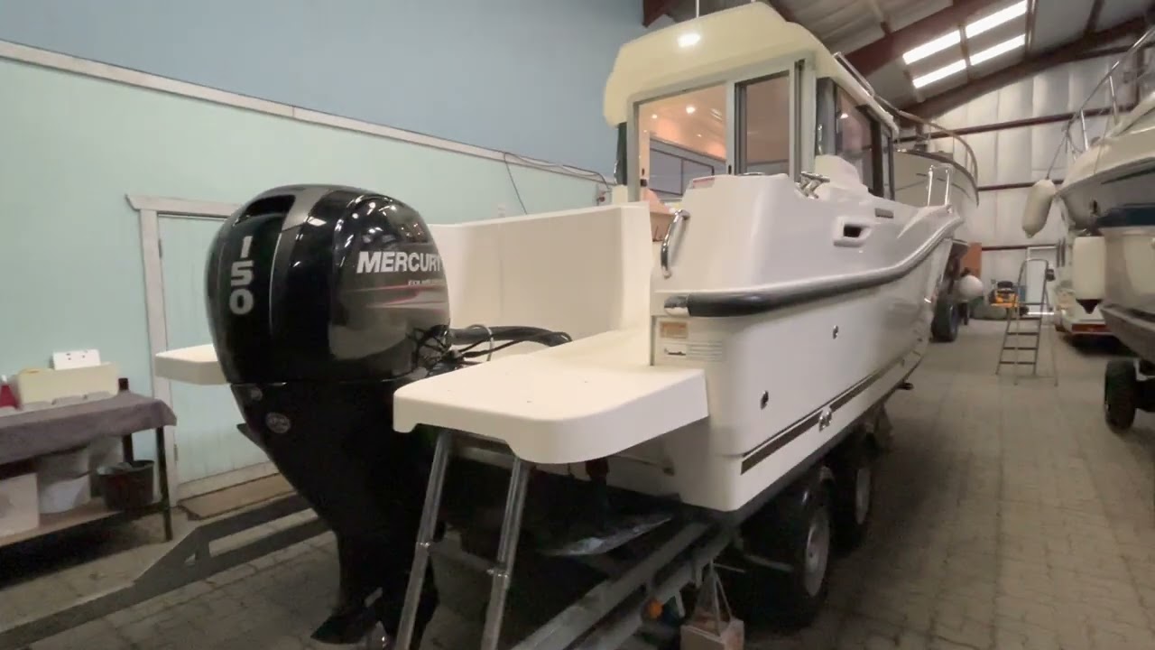 Quicksilver 755 Pilothouse