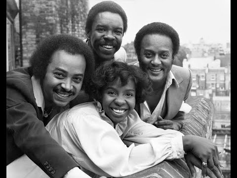 Putar This Christmas - Gladys Knight & The Pips