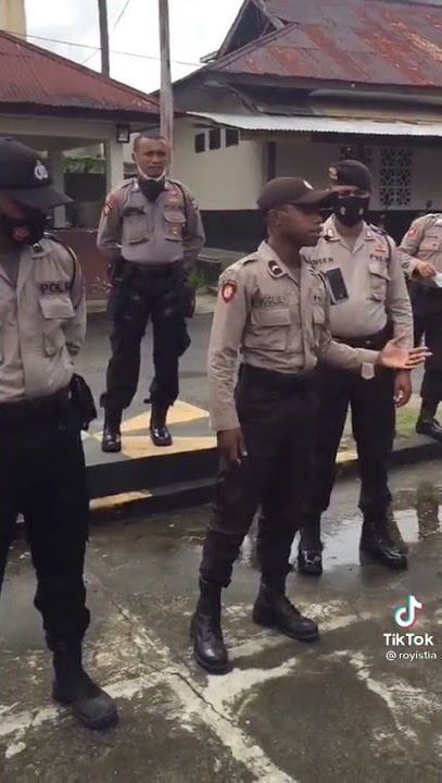 Polisi Ambon Cerita Mop Papua