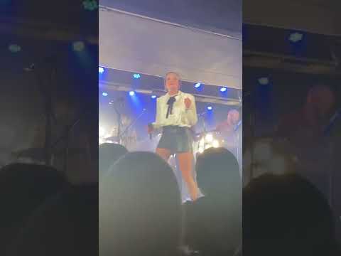 Carly Pearce ‘What He Didn’t Do’ LIVE Glasgow Oran Mor