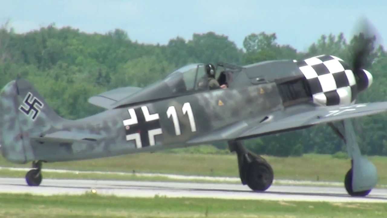 Focke Wulf FW-190 Hamilton Air Show 2013