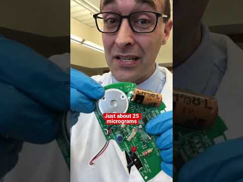 Vídeo: Com funciona un detector de fum fotoelèctric?