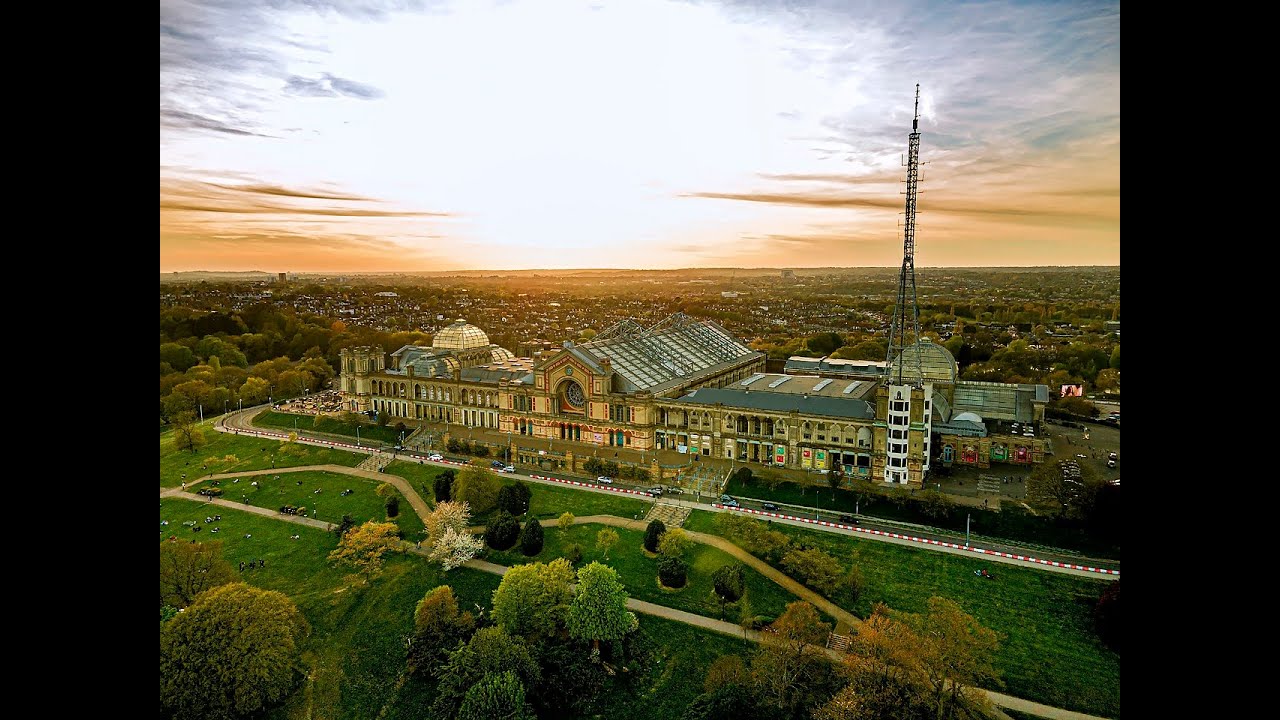 Edward Shippen Barnes: Final (2nd Symphony) — Simon Niemiński, organ of Alexandra Palace