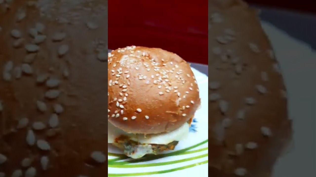 Chicken Momo Burger 🍔 