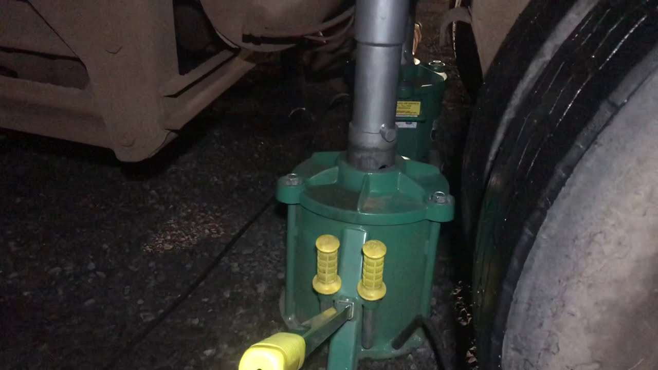 (43) Emerson model 220 frame jacks vs loaded chip trailer YouTube