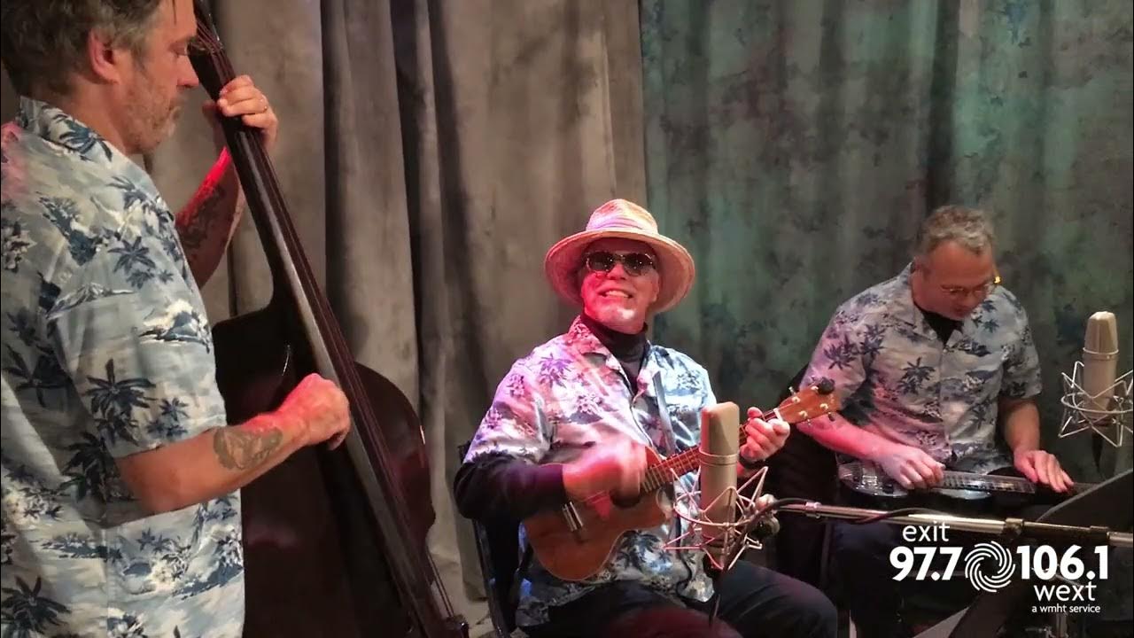 The Swingin Palms Keep Your Eyes On Her Hands Live At EXT YouTube the-swingin-palms-keep-your-eyes-on-her-hands-live-at-ext-youtube