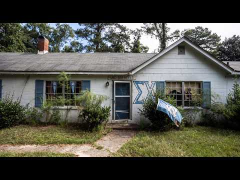 Abandoned North Carolina Frat House with EVERYTHING Left behind | Time Capsule!!!